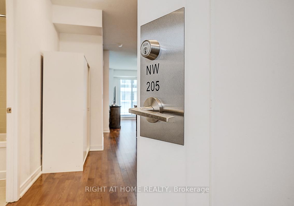 9201-yonge-street-richmond-hill-ontario-n13598324