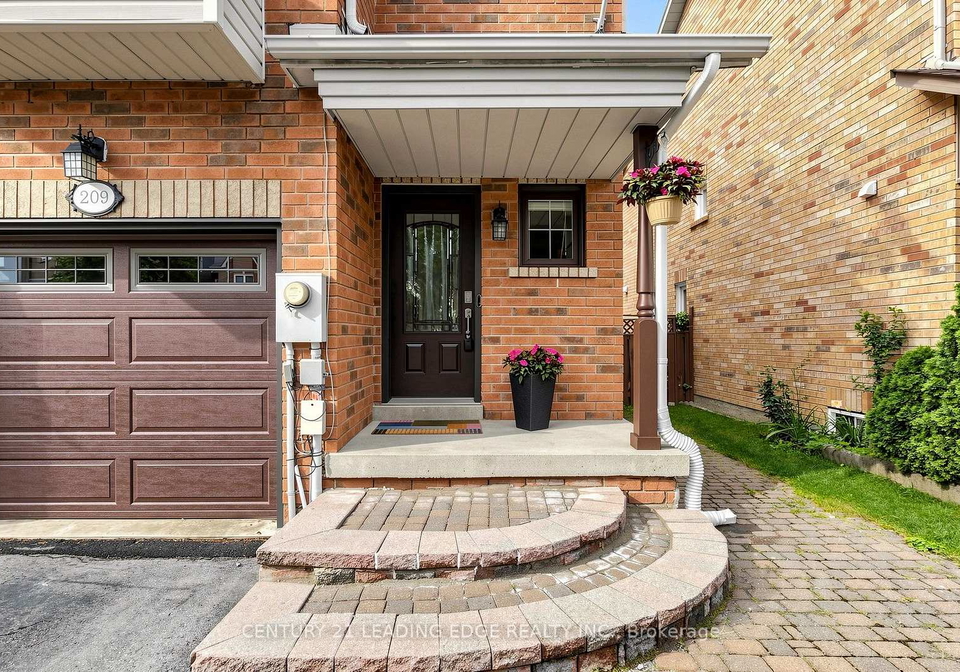 209-kelso-crescent-vaughan-ontario-n13598632