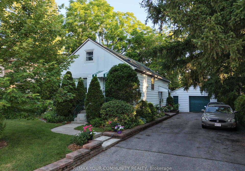 223-richmond-street-richmond-hill-ontario-n13599020