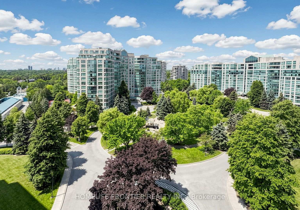 7825-bayview-avenue-markham-ontario-n13599602