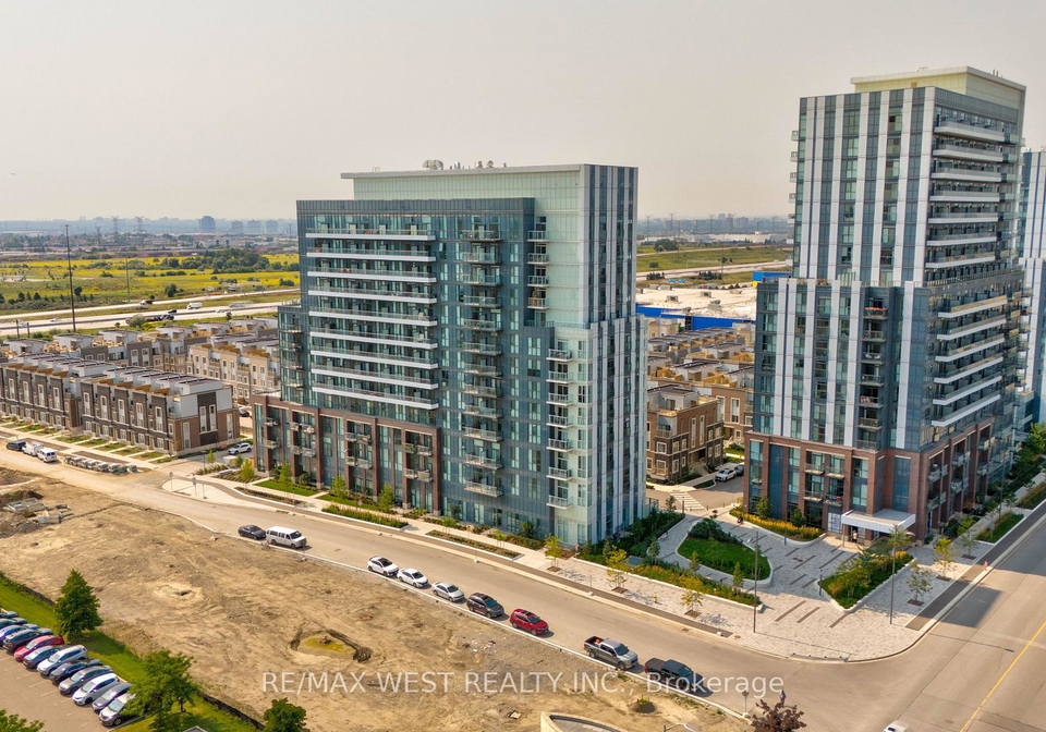60-honeycrisp-crescent-vaughan-ontario-n13599946