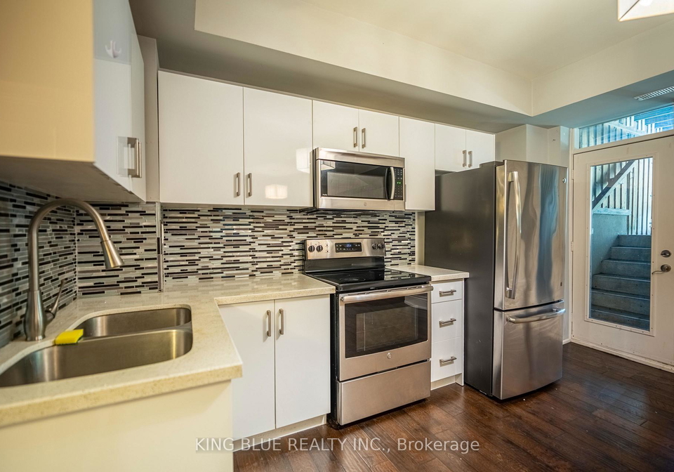 83-hunt-avenue-richmond-hill-ontario-n13600846