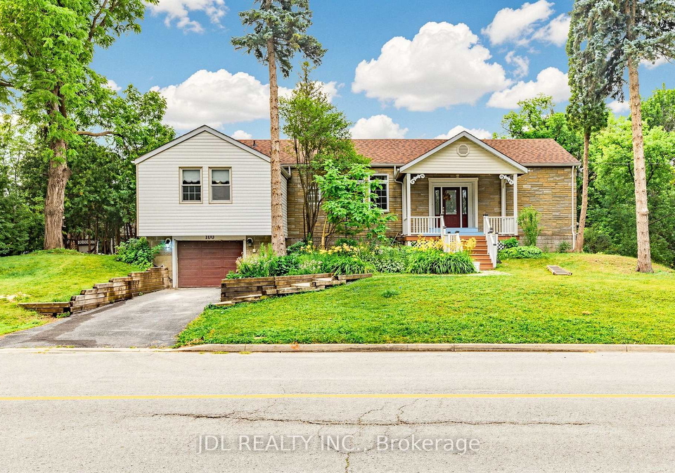 100-roxborough-road-newmarket-ontario-n13600944