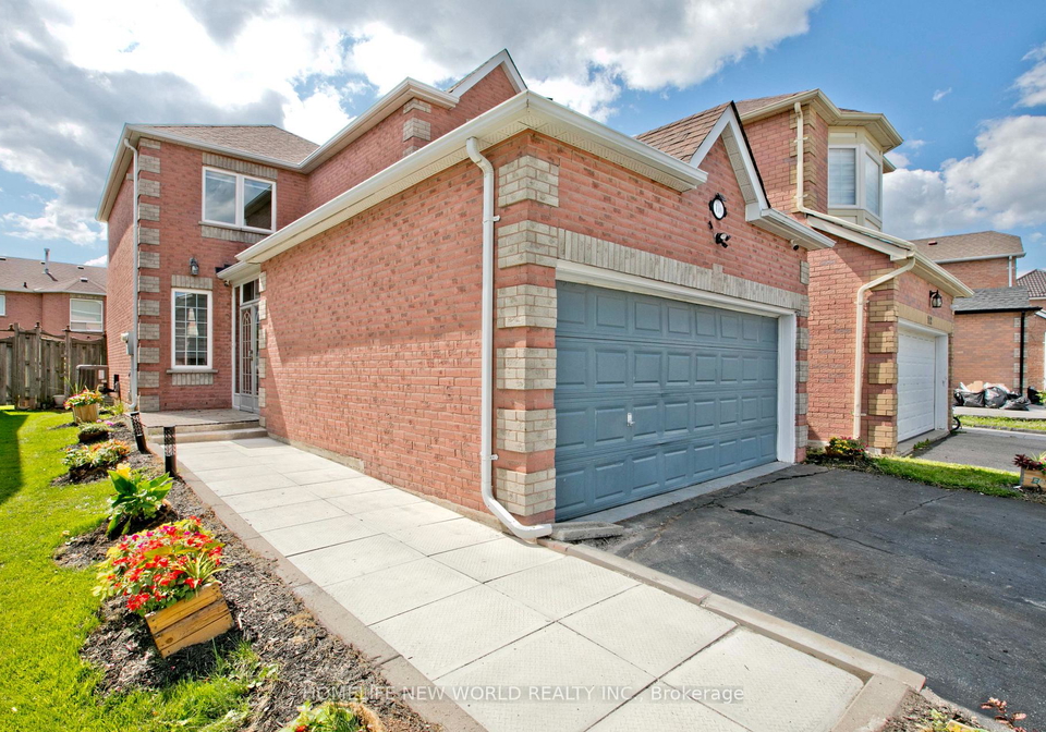 110-cairncross-crescent-markham-ontario-n13601084