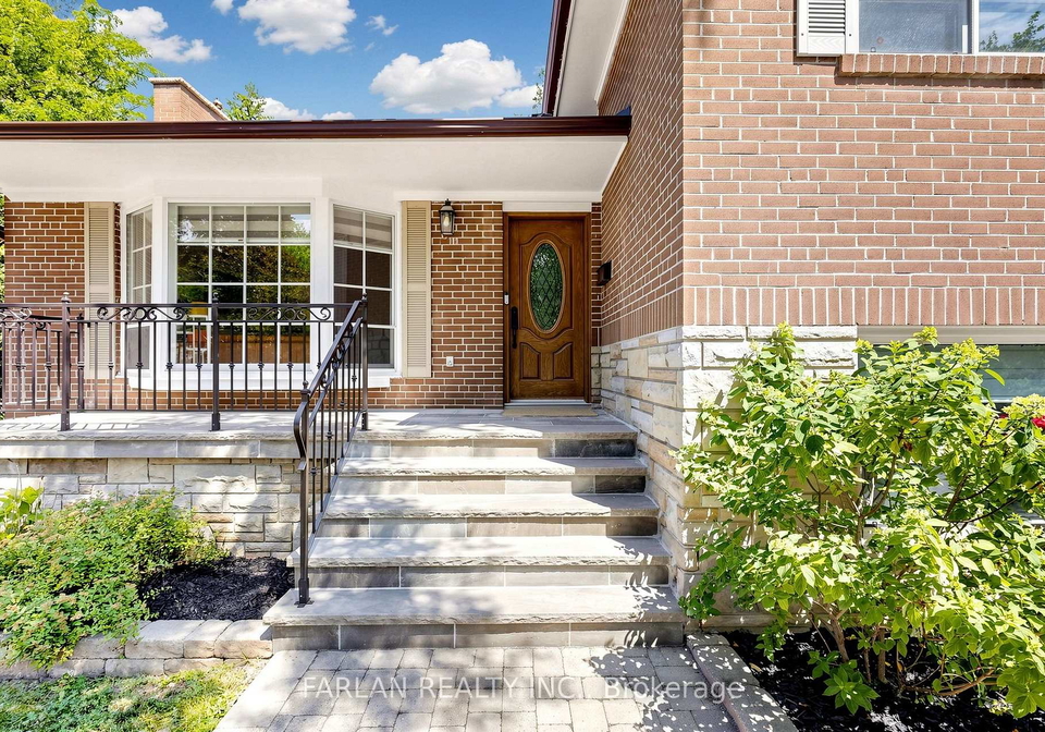 235-rosemar-gardens-richmond-hill-ontario-n13601376