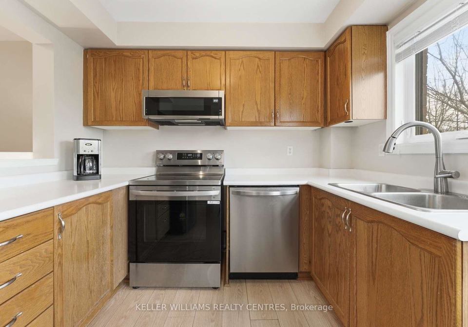 22-ross-linton-drive-aurora-ontario-n13601420