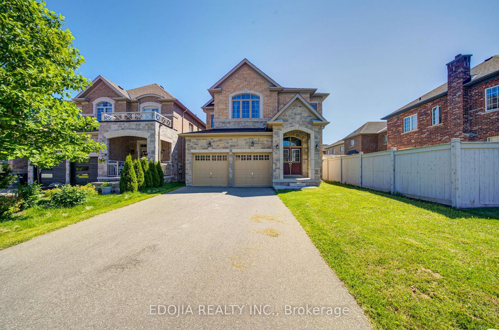 226-gibson-circle-bradford-west-gwillimbury-ontario-n13601530