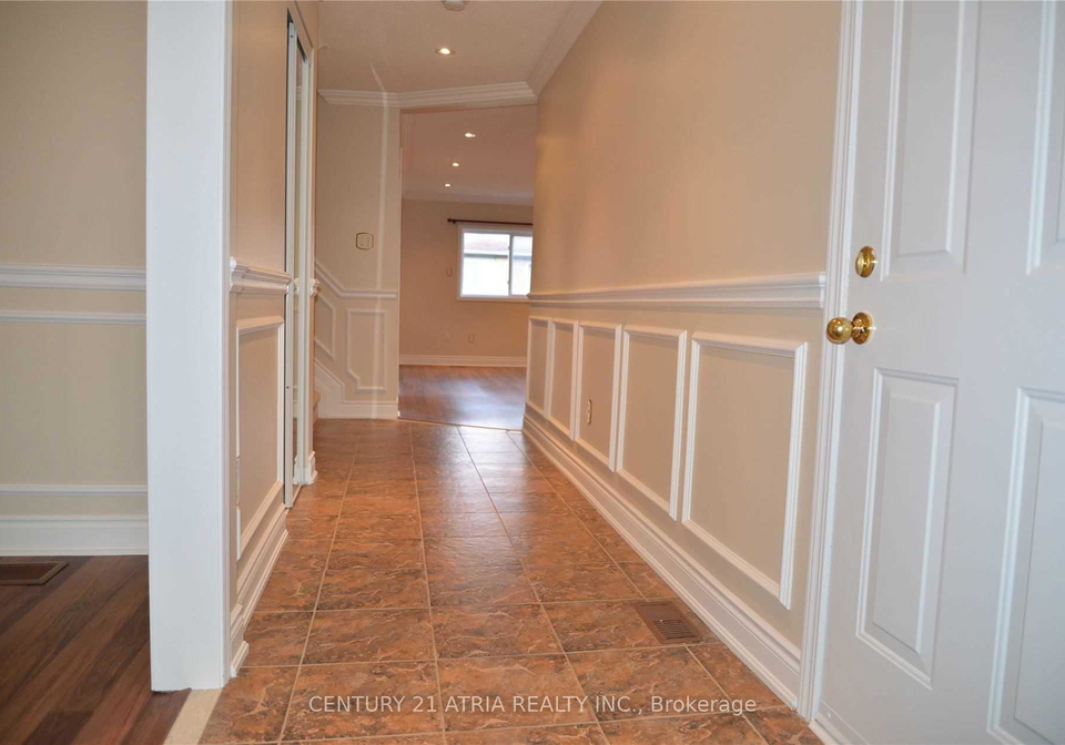 82-red-river-crescent-newmarket-ontario-n13601548