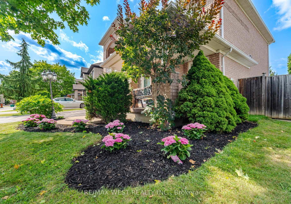 12-mira-vista-place-vaughan-ontario-n13601660