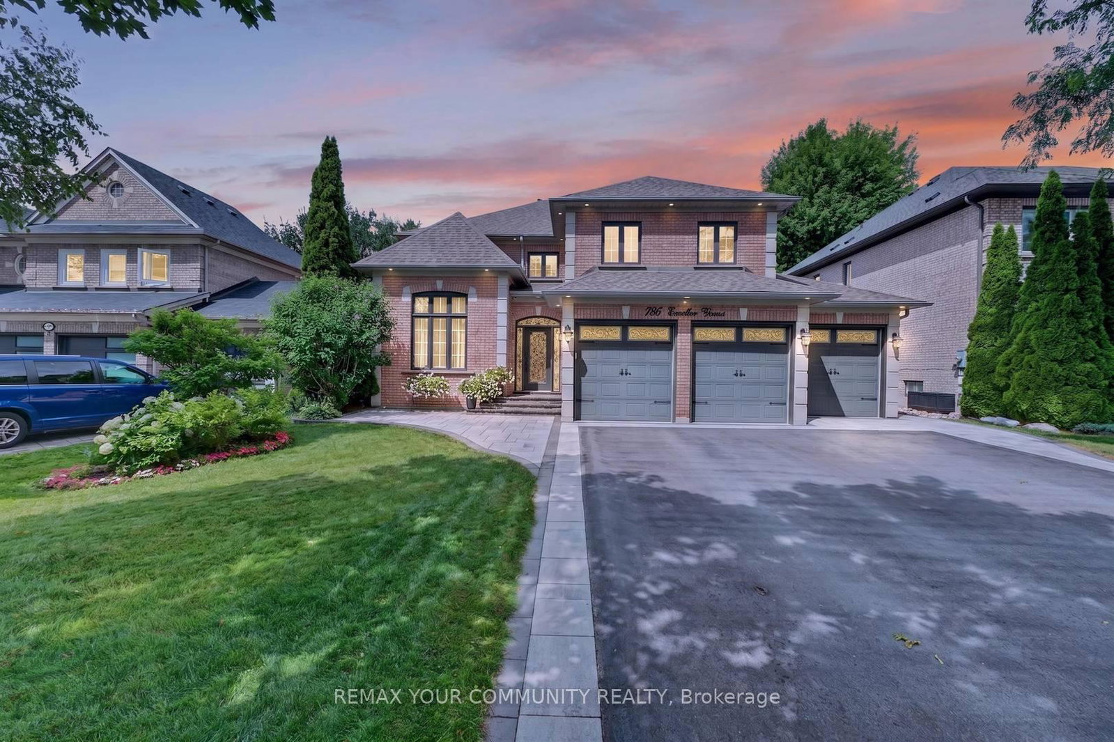 786-exceller-circle-newmarket-ontario-n13601668