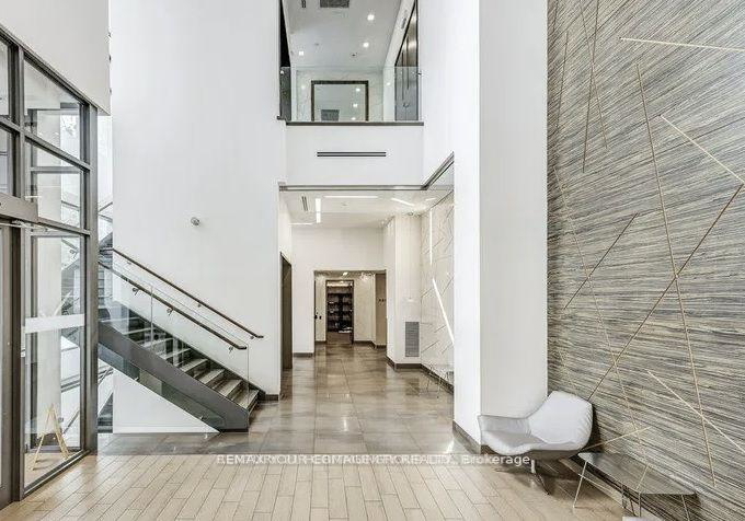 325-south-park-road-markham-ontario-n13601786
