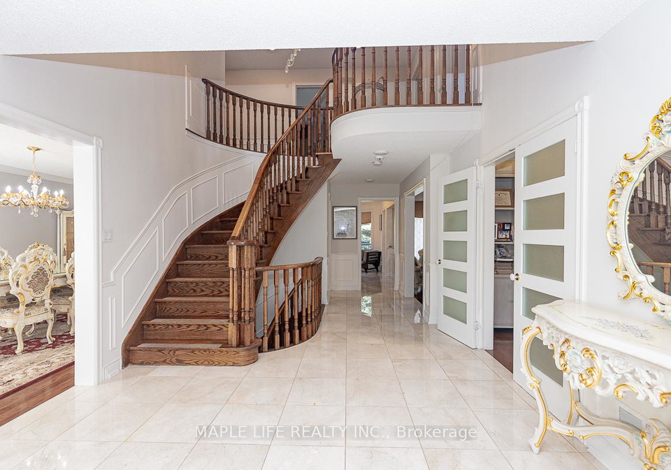 1-elderwood-drive-richmond-hill-ontario-n13601886