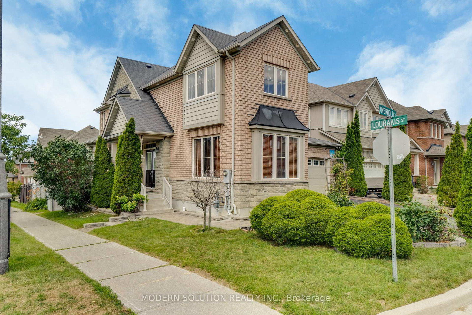 4-overhold-crescent-richmond-hill-ontario-n13602422