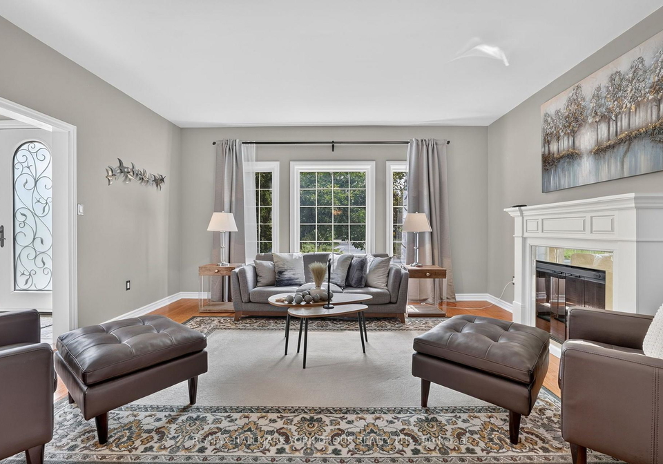 669-kingsmere-avenue-newmarket-ontario-n13603890