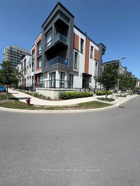 10-david-eyer-boulevard-richmond-hill-ontario-n13604214