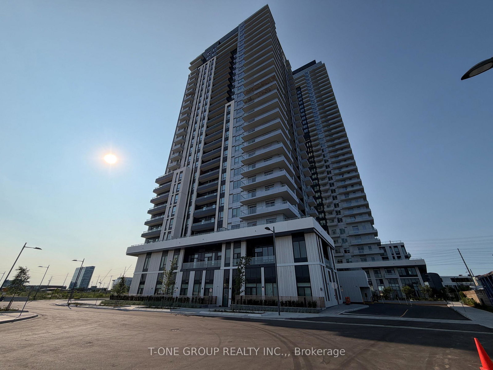21-meadowdale-road-vaughan-ontario-n13605018
