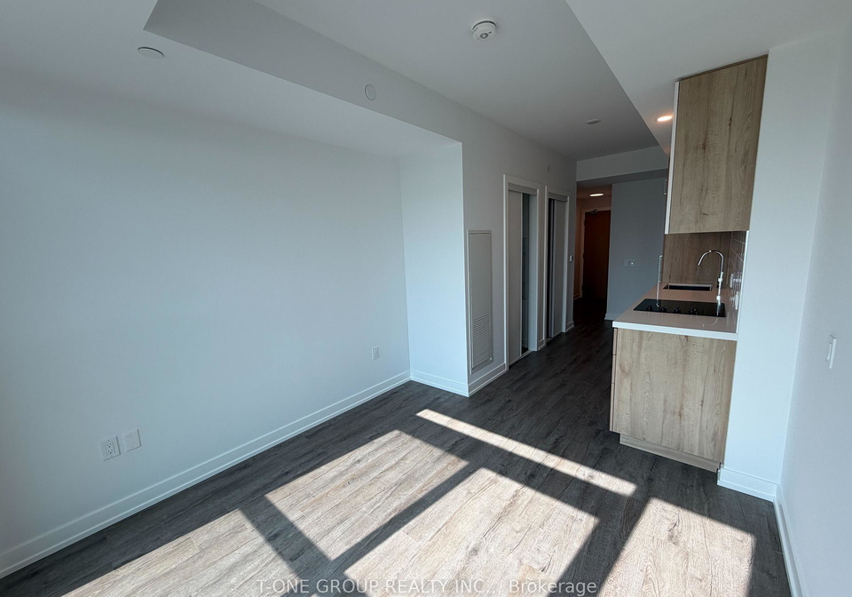 21-meadowdale-road-vaughan-ontario-n13605018