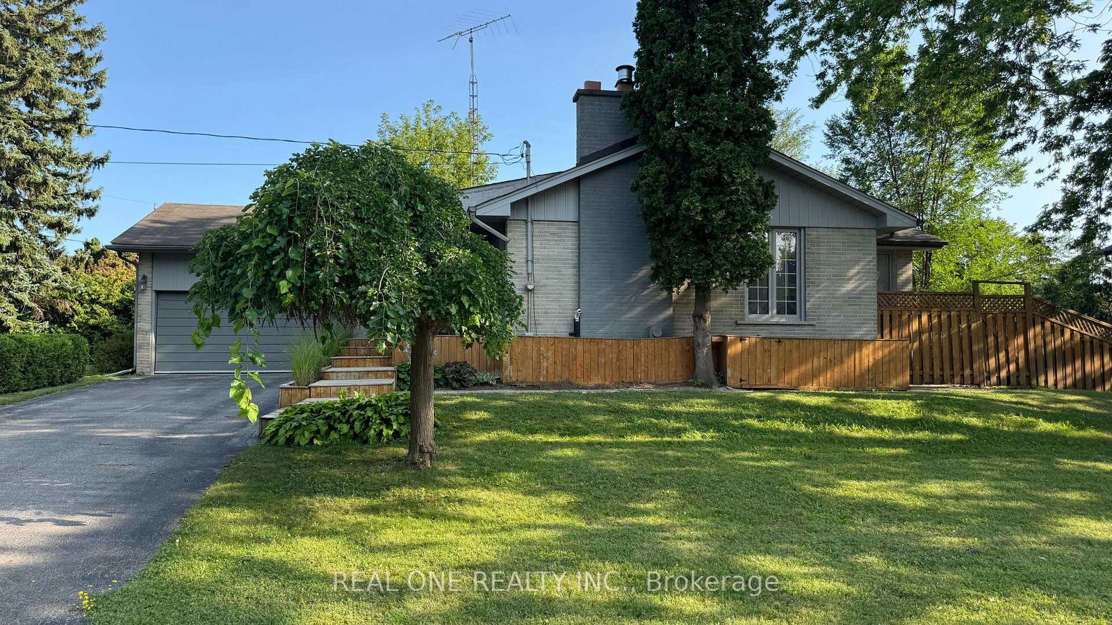1-silkstone-gate-richmond-hill-ontario-n13605330