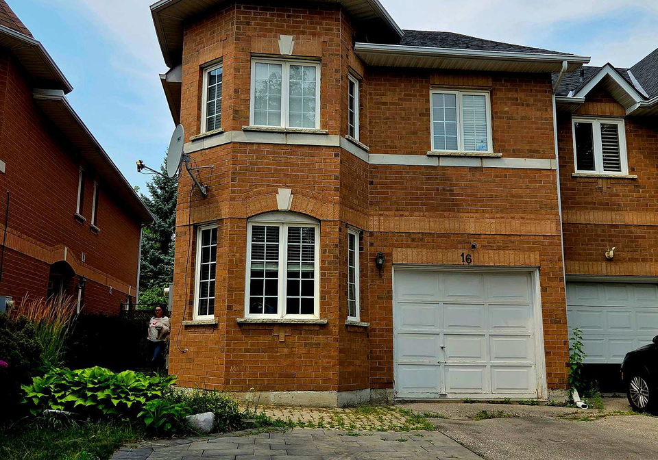 16-royal-chapin-crescent-richmond-hill-ontario-n13605566