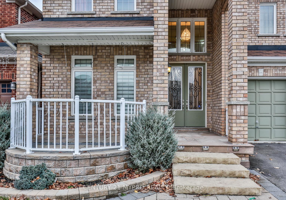 431-woodspring-avenue-e-newmarket-ontario-n13606088
