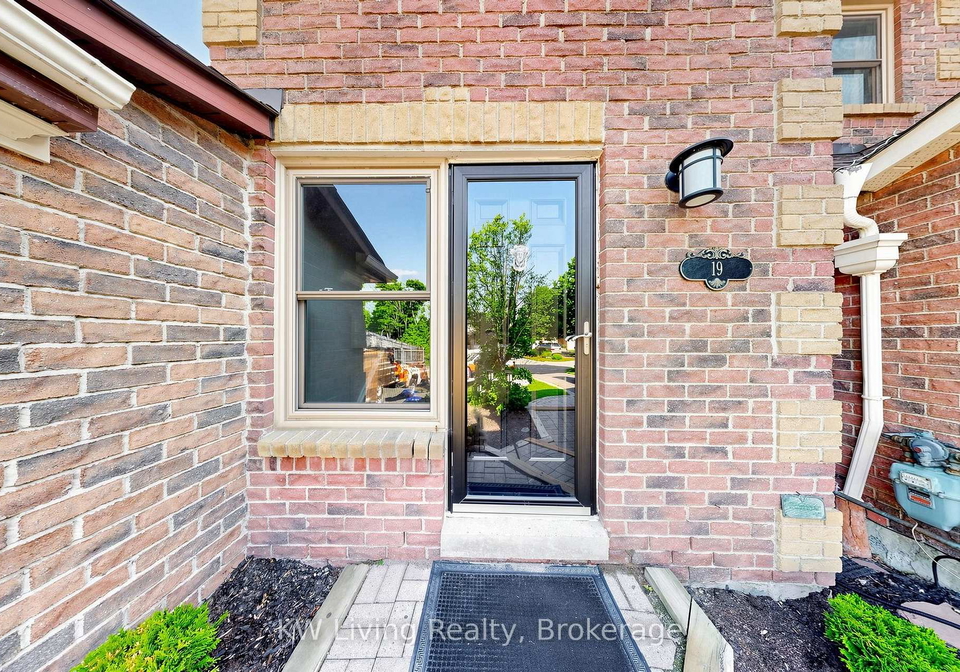 19-sarah-jane-court-markham-ontario-n13606240