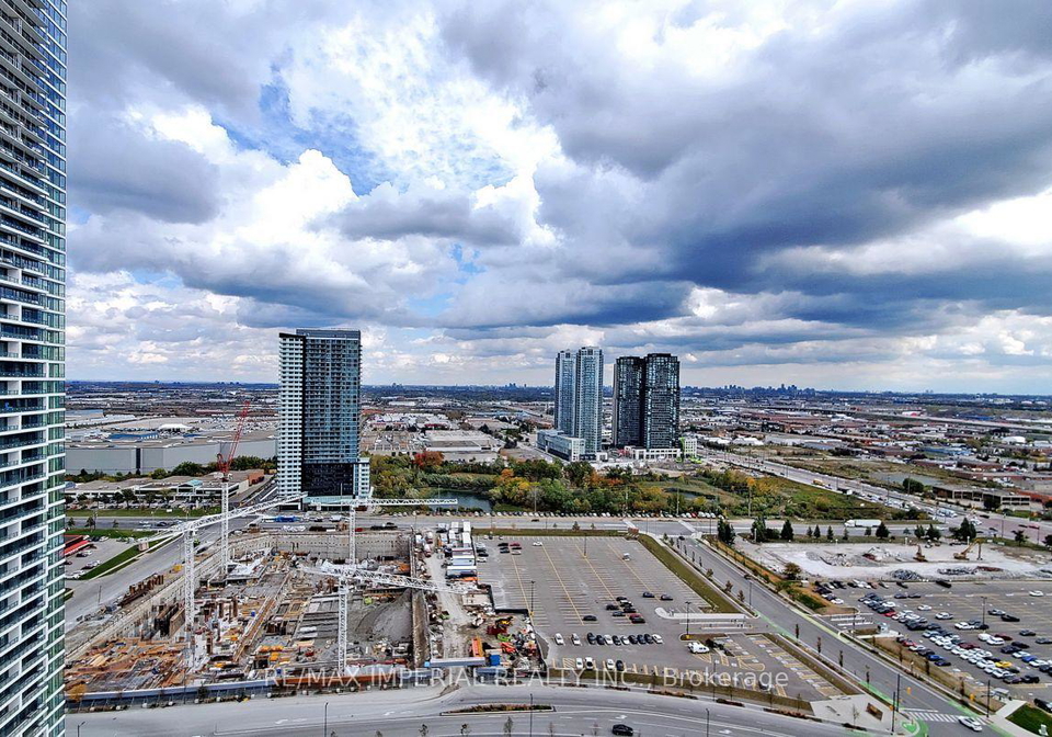 5-buttermill-avenue-vaughan-ontario-n13606486