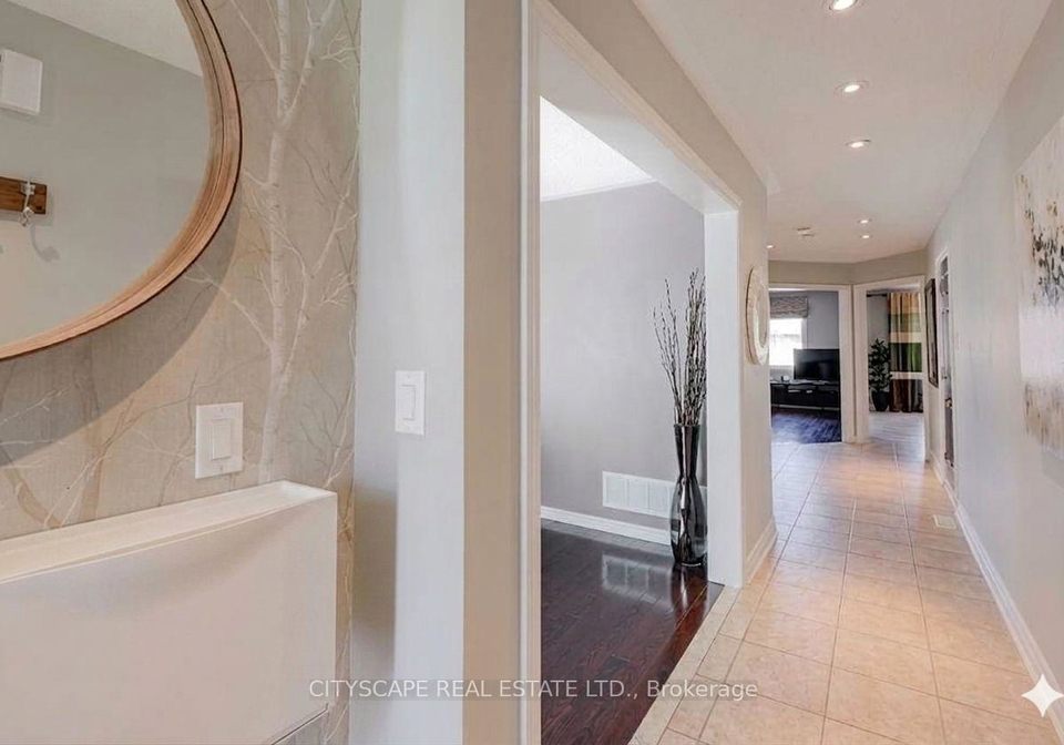369-kwapis-boulevard-newmarket-ontario-n13606646
