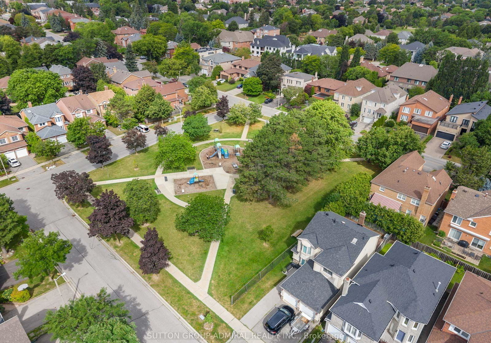 19-jessica-gardens-vaughan-ontario-n13607988