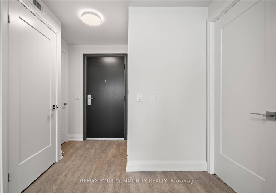 8-water-walk-drive-markham-ontario-n13608114