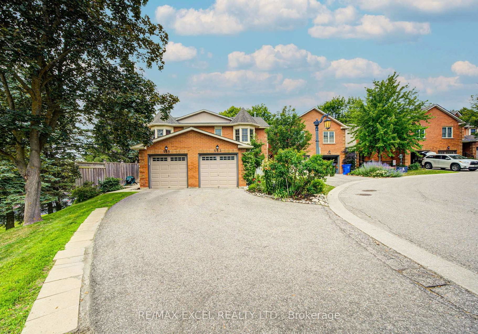 563-tara-hill-circle-aurora-ontario-n13608274