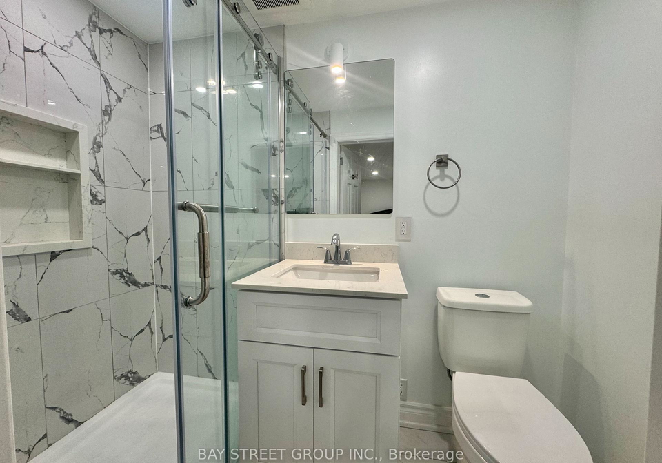 8-queensgate-court-markham-ontario-n13608330