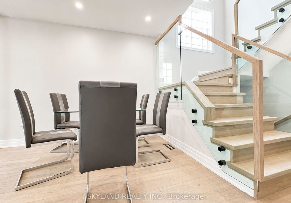 12-silver-linden-drive-richmond-hill-ontario-n13608738