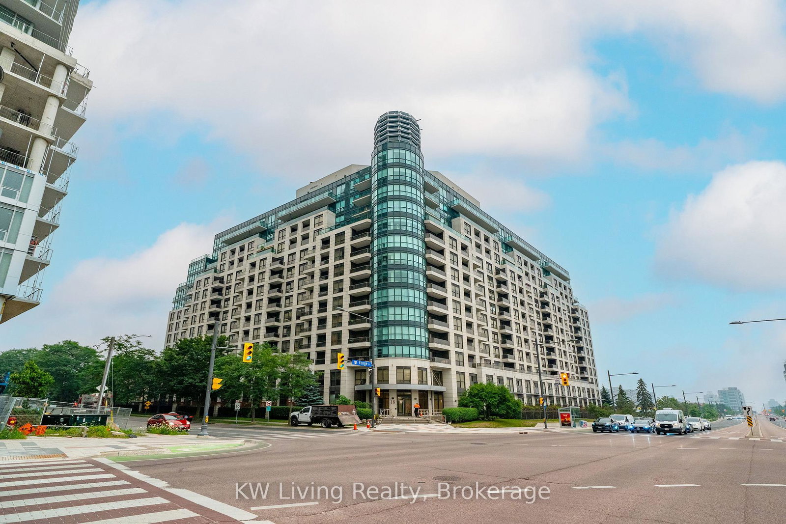 18-harding-boulevard-richmond-hill-ontario-n13609184