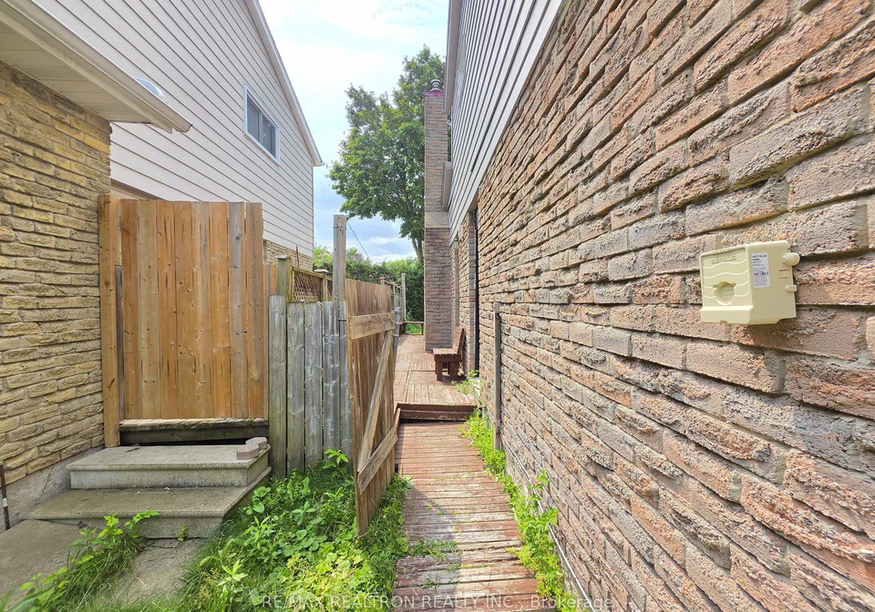 72-ashton-road-newmarket-ontario-n13609670