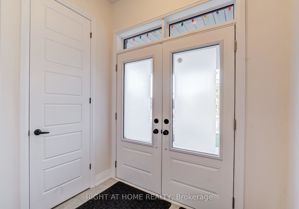 70-westlake-crescent-bradford-west-gwillimbury-ontario-n13610778