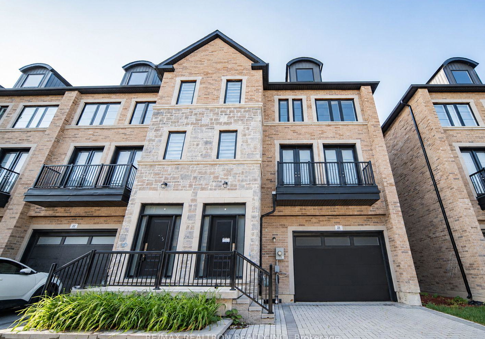 260-eagle-street-newmarket-ontario-n13611328
