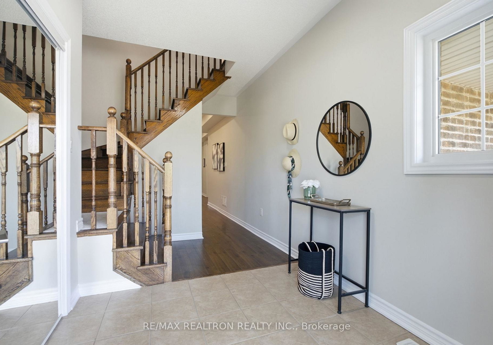 281-sloss-court-newmarket-ontario-n13611730