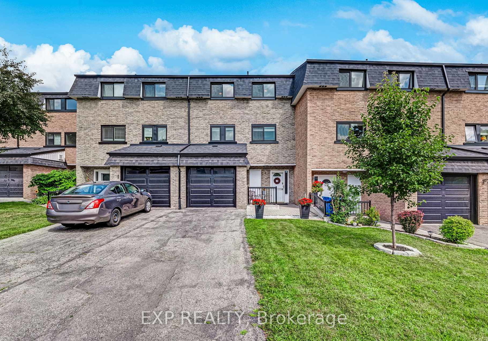 6-poplar-crescent-aurora-ontario-n13611808