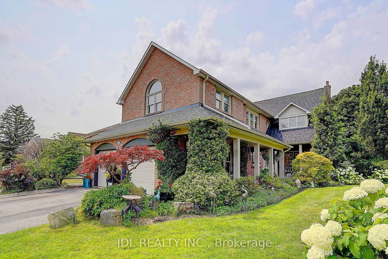 84-longwater-chase-markham-ontario-n13613170