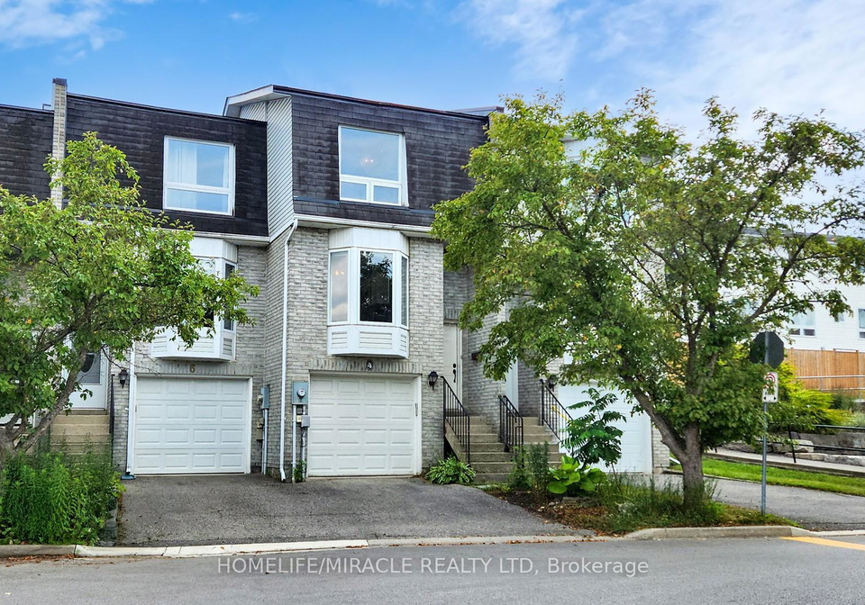 4-william-curtis-circle-newmarket-ontario-n13613208