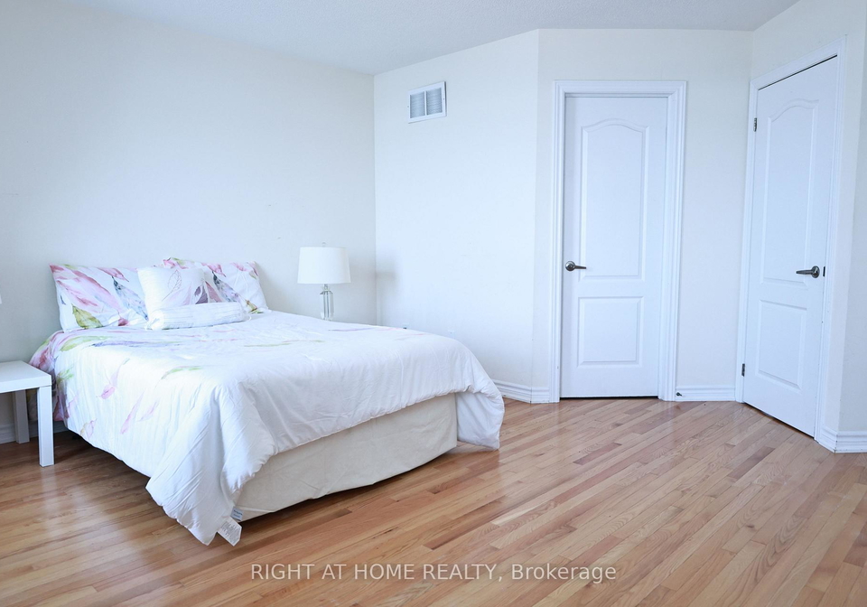 10971-woodbine-avenue-markham-ontario-n13614600