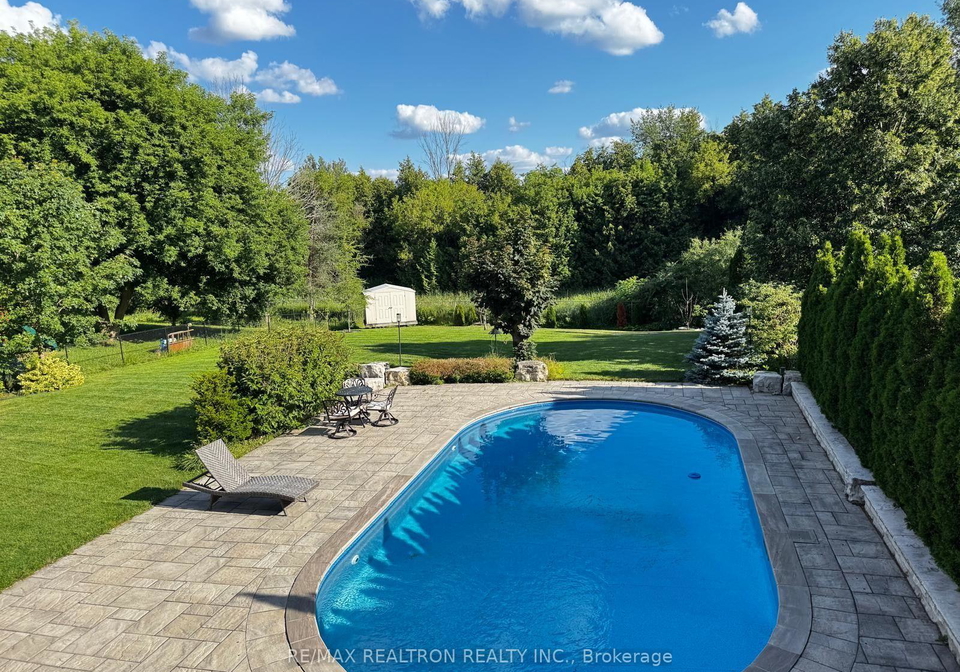 97-thompson-drive-east-gwillimbury-ontario-n13614704
