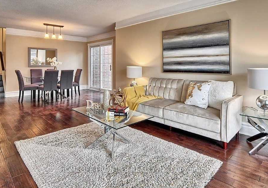 44-rutledge-avenue-newmarket-ontario-n13614774