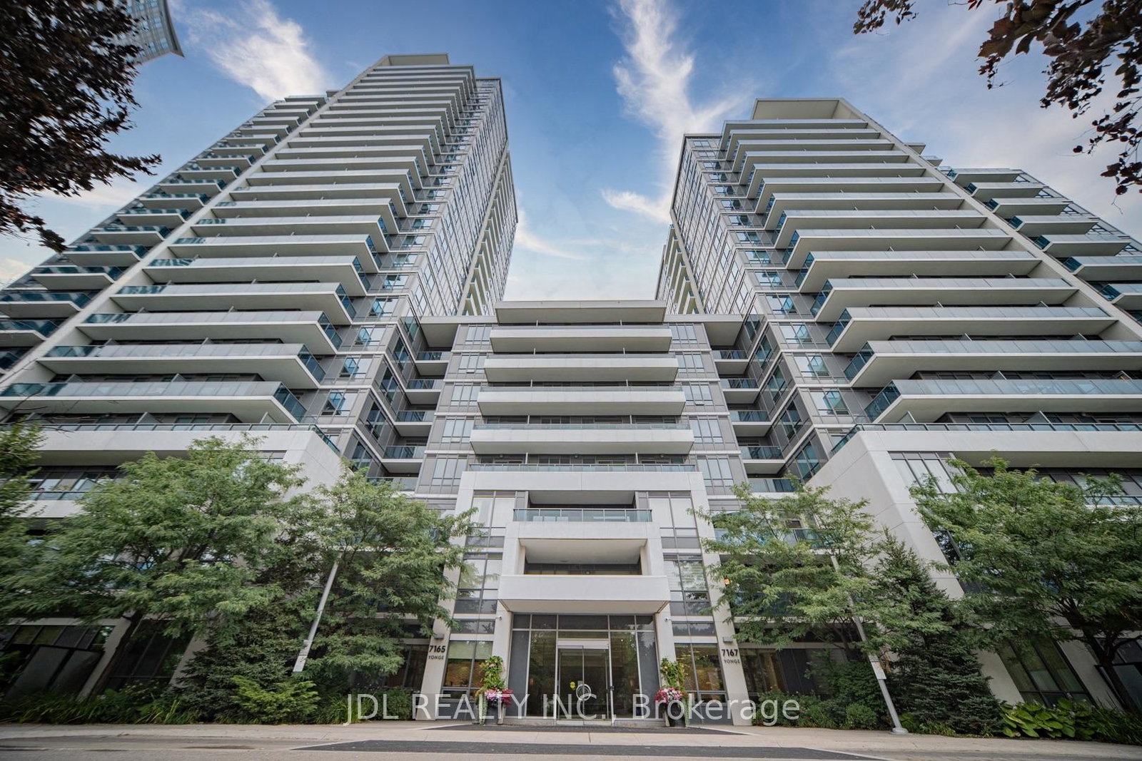 7165-yonge-street-markham-ontario-n13615542