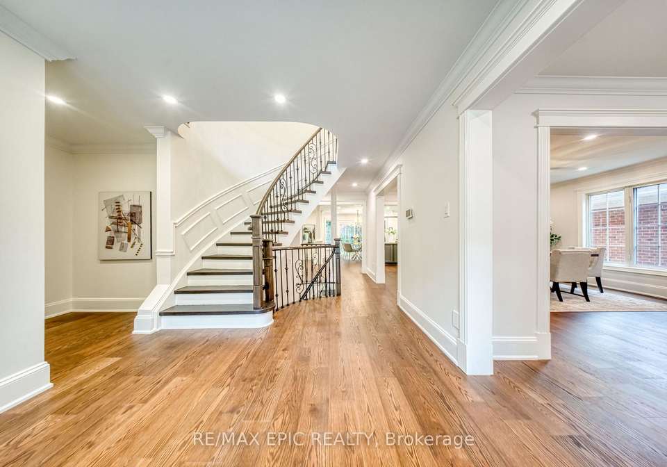 961-damascus-court-newmarket-ontario-n13616080