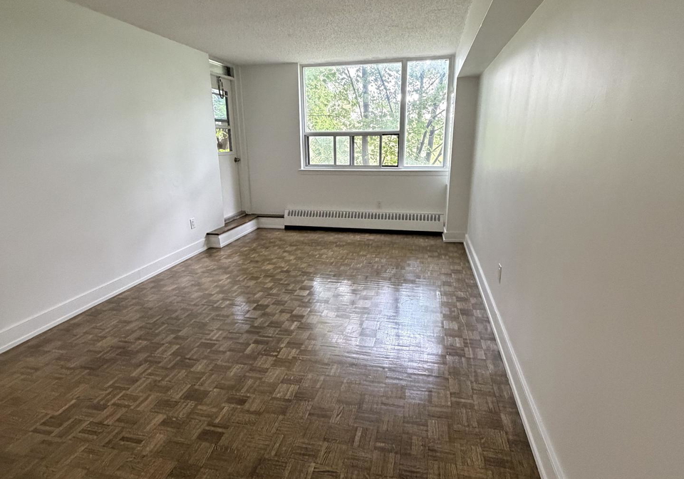 145-wellington-street-w-aurora-ontario-n13617028