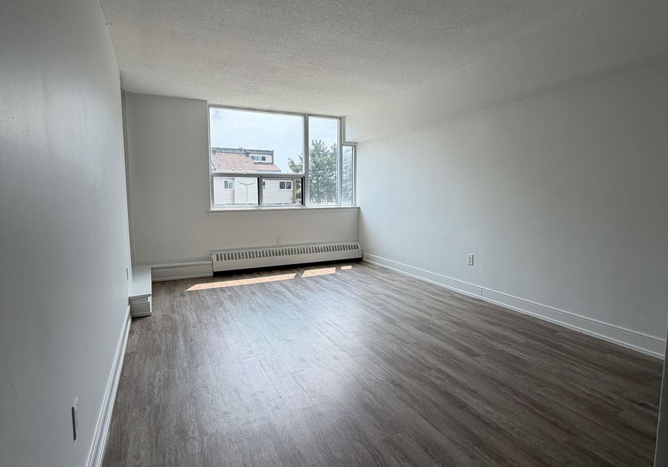 147-wellington-street-w-aurora-ontario-n13617036