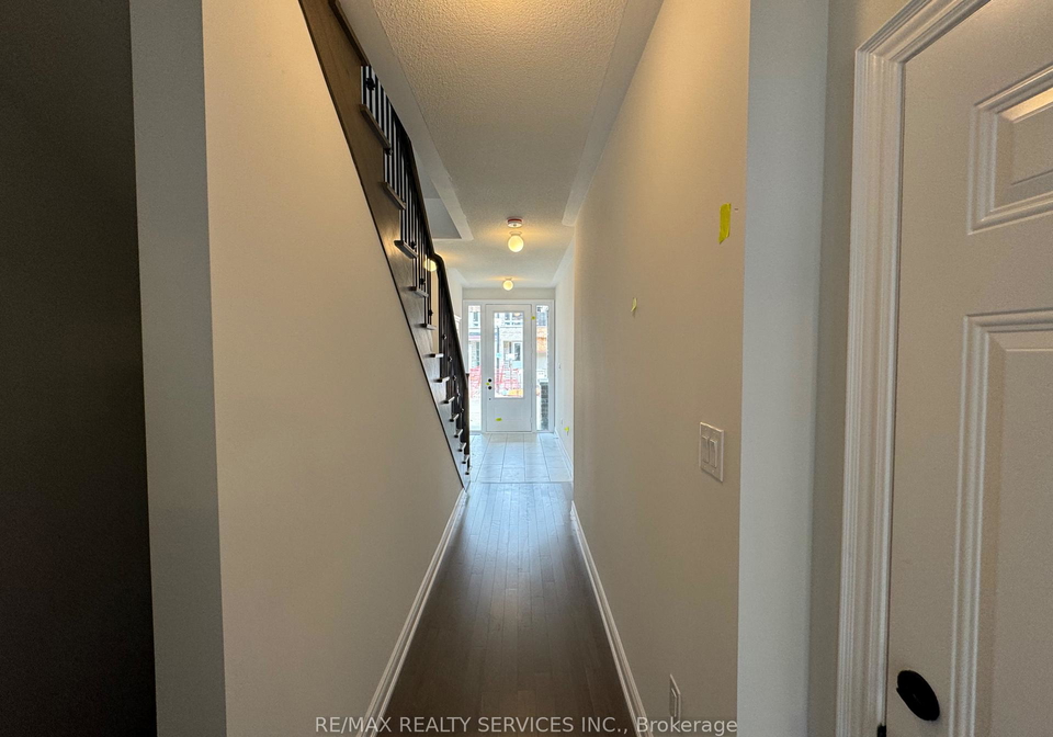 202-tennant-circle-vaughan-ontario-n13618118