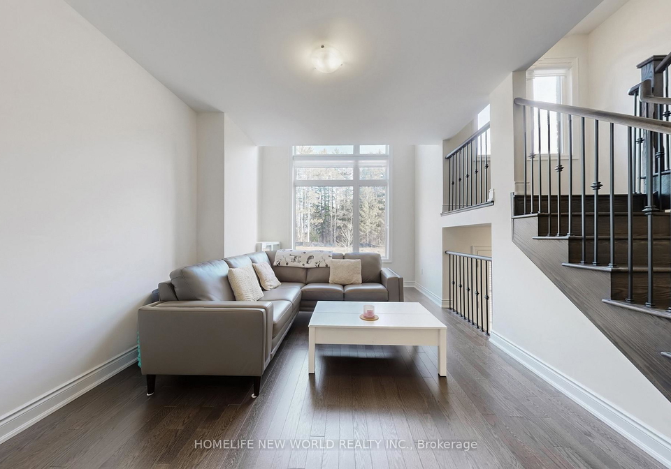 18-bennington-road-newmarket-ontario-n13618560