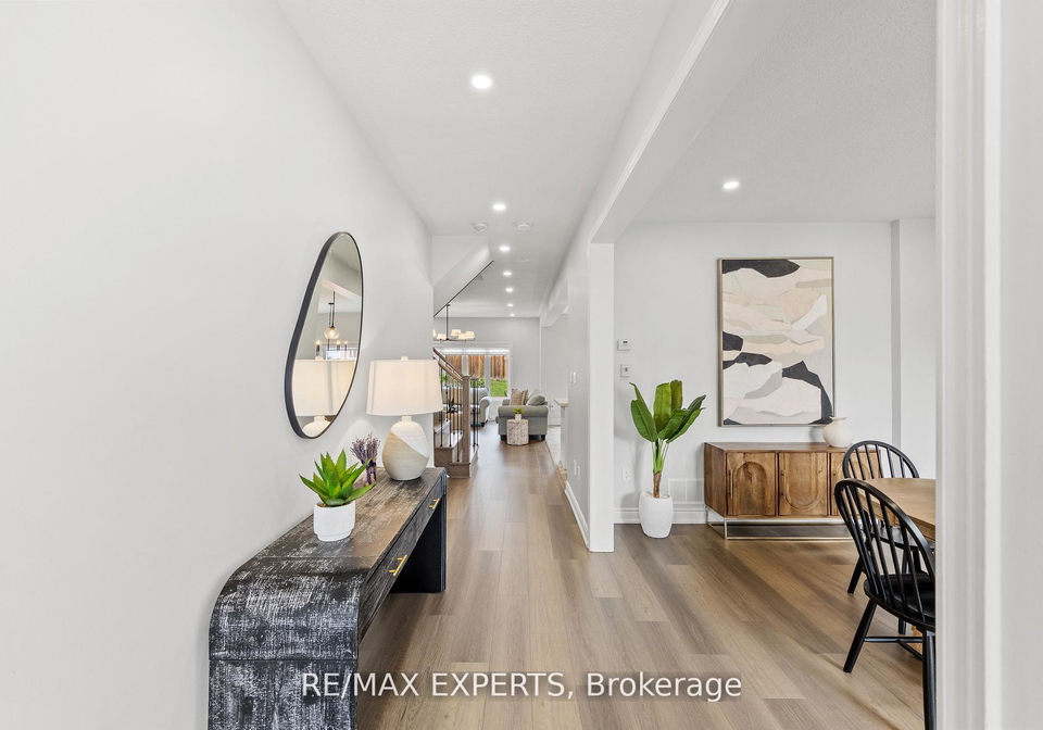 22-manor-glen-crescent-east-gwillimbury-ontario-n13619168